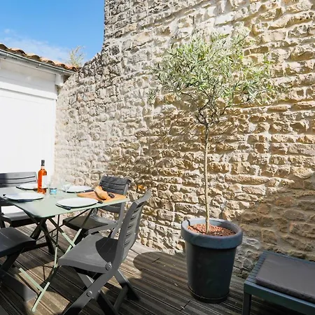 A Deux Pas Du Marche Maison 6 Personnes