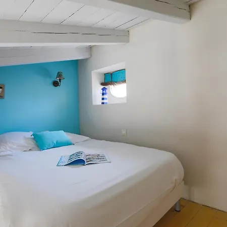 Holiday home A Deux Pas Du Marche Maison 6 Personnes Sainte-Marie-de-Re
